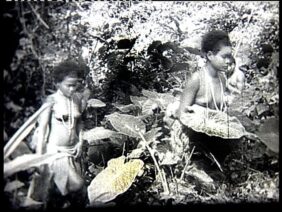 Orang asli in the Malayan jungle 1947 (2)